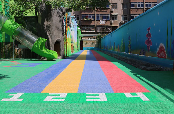 幼兒園懸浮地板上面可以停車行車嗎？